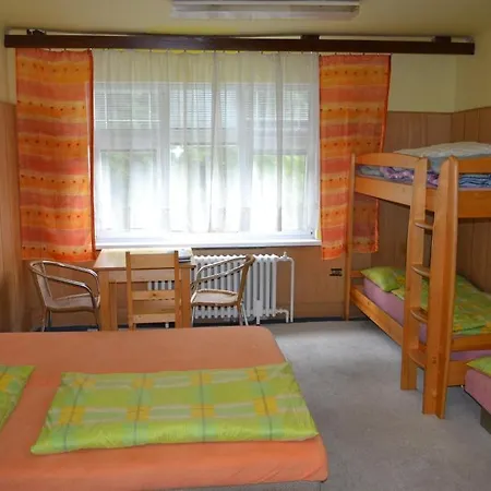 Πανσιόν Hostel Fortuna 3*