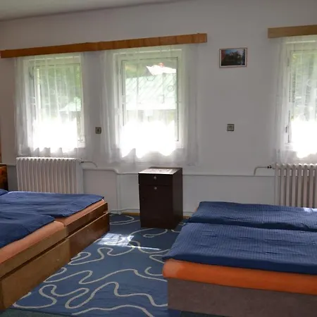 Πανσιόν Hostel Fortuna