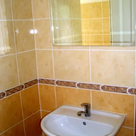Πανσιόν Hostel Fortuna